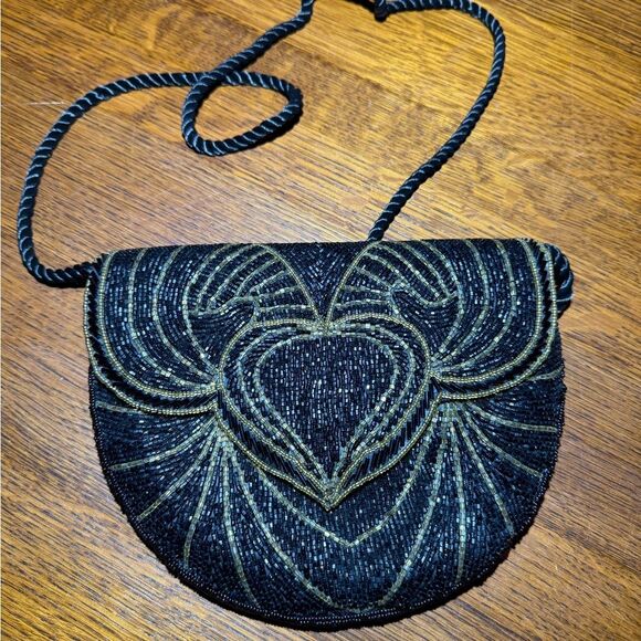 Elegant Black and Gold Beaded Clutch - Picture 1 of 4